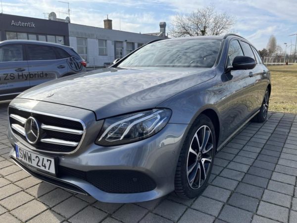 MERCEDES-BENZ E 220 d T 4Matic 9G-TRONIC